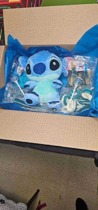 Box stitch bleu halal